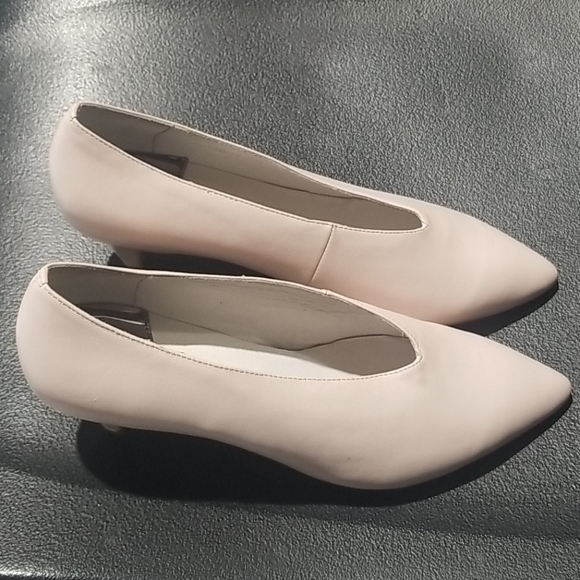 Jeffrey Campbell pink kitten heels size 9.5 NWOT - Picture 2 of 10